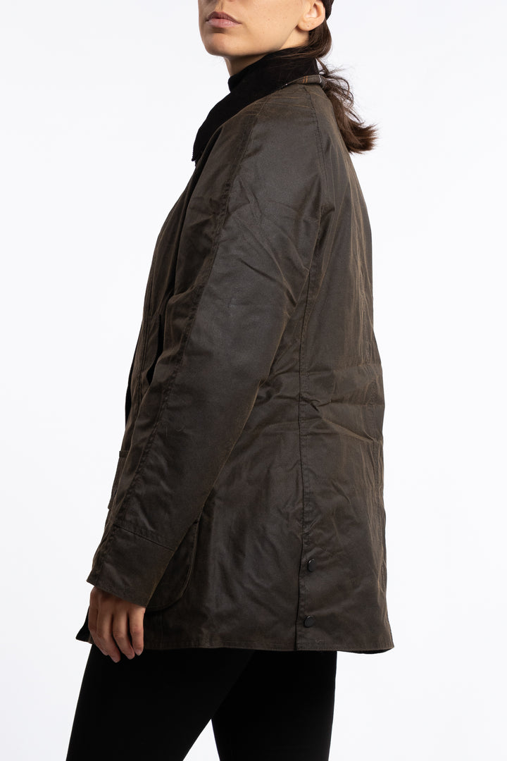 Classic Beadnell Wax Jacket Olive