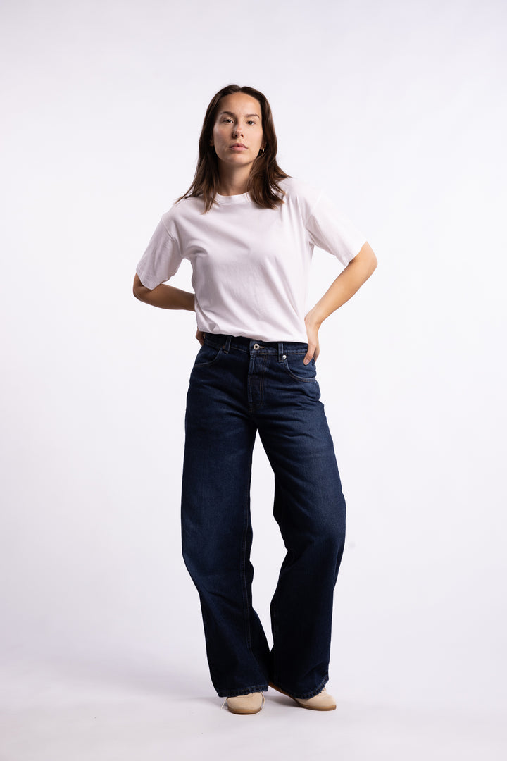 Beth Low- Japan Dive