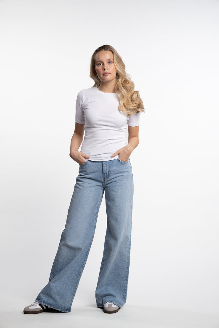 Ester ss- White