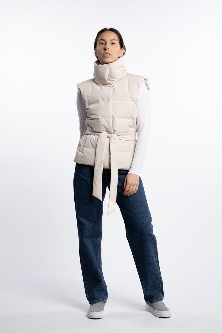 Vesty- Neutral White