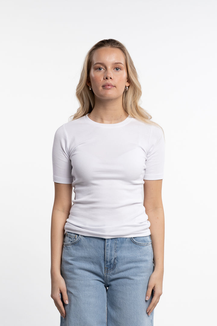 Ester ss- White