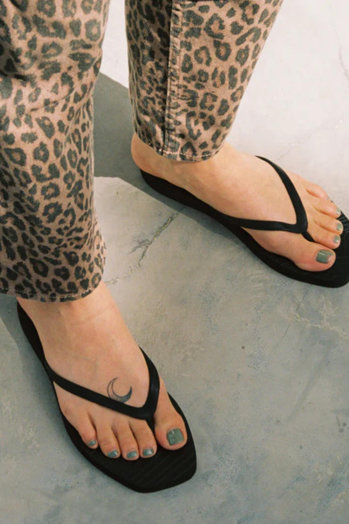 Tapered Black Flip Flop