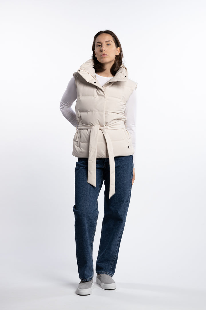 Vesty- Neutral White