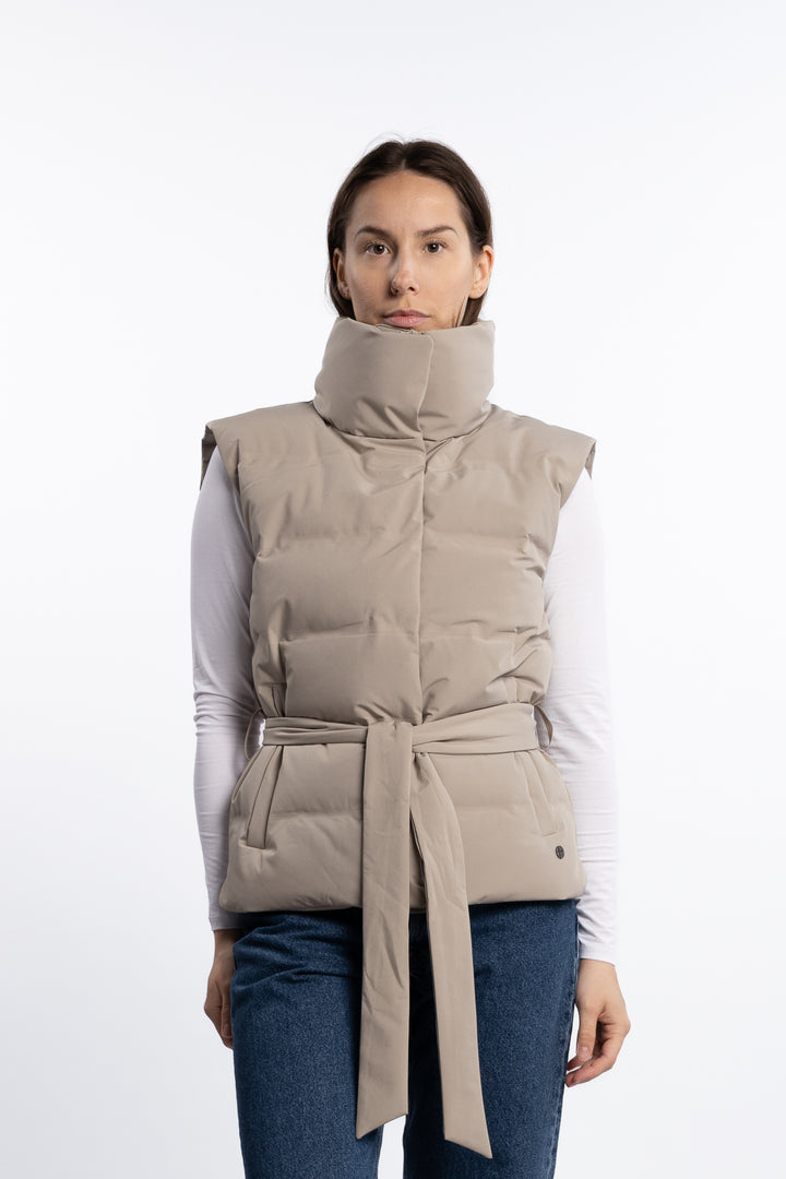 Vesty- Khaki