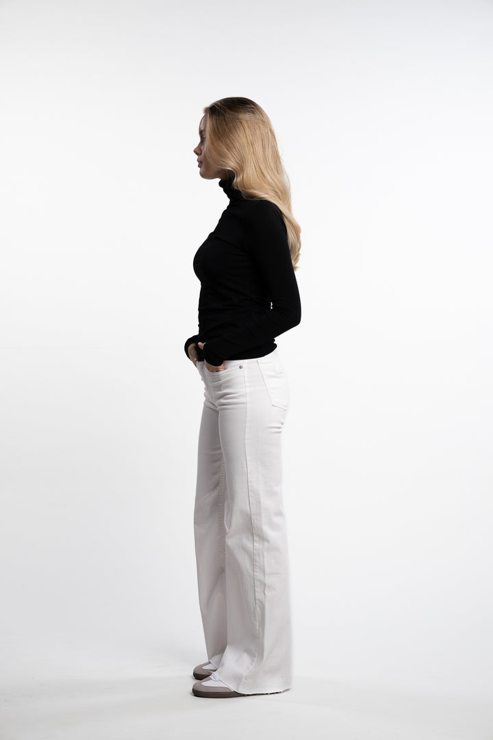Ester T-N 265- Black