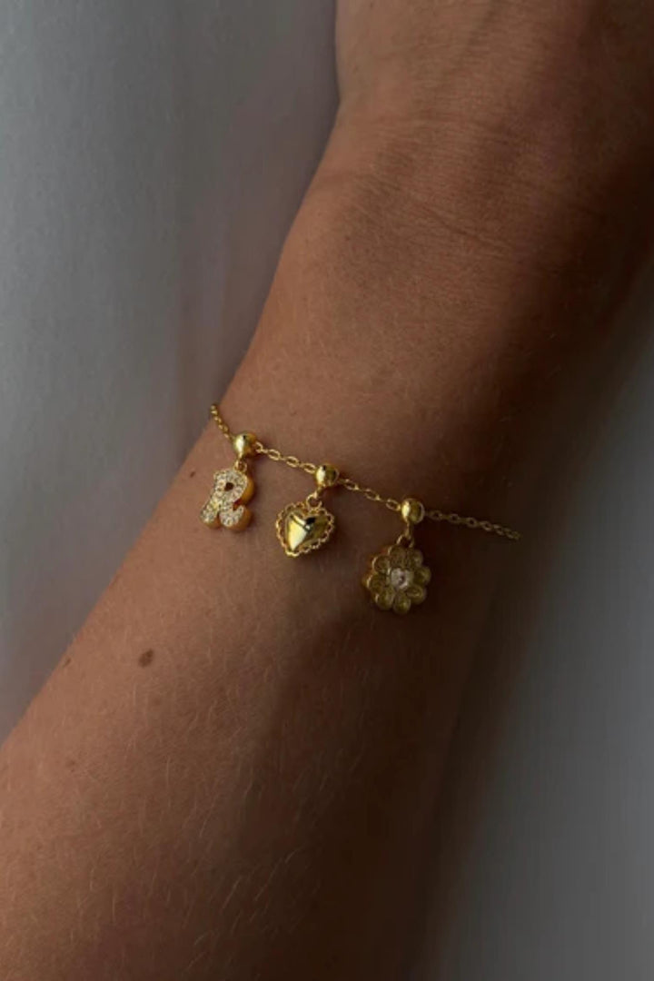 Letter Charm gold