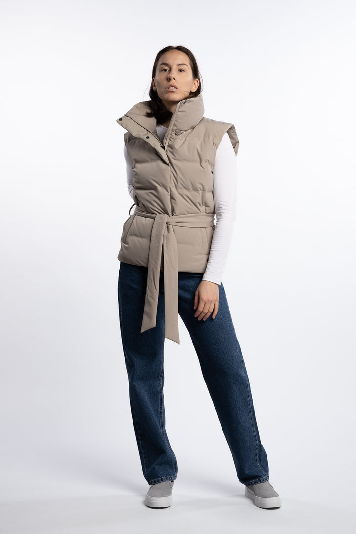 Vesty- Khaki