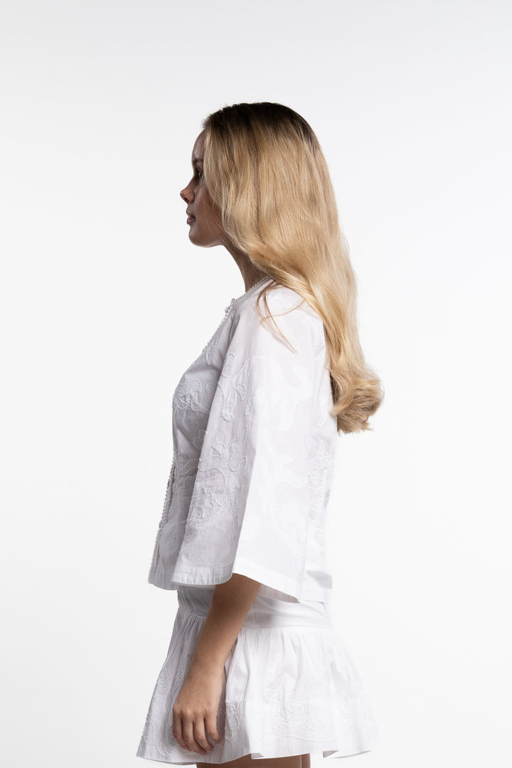 Lotte Embrodery Blouse- White