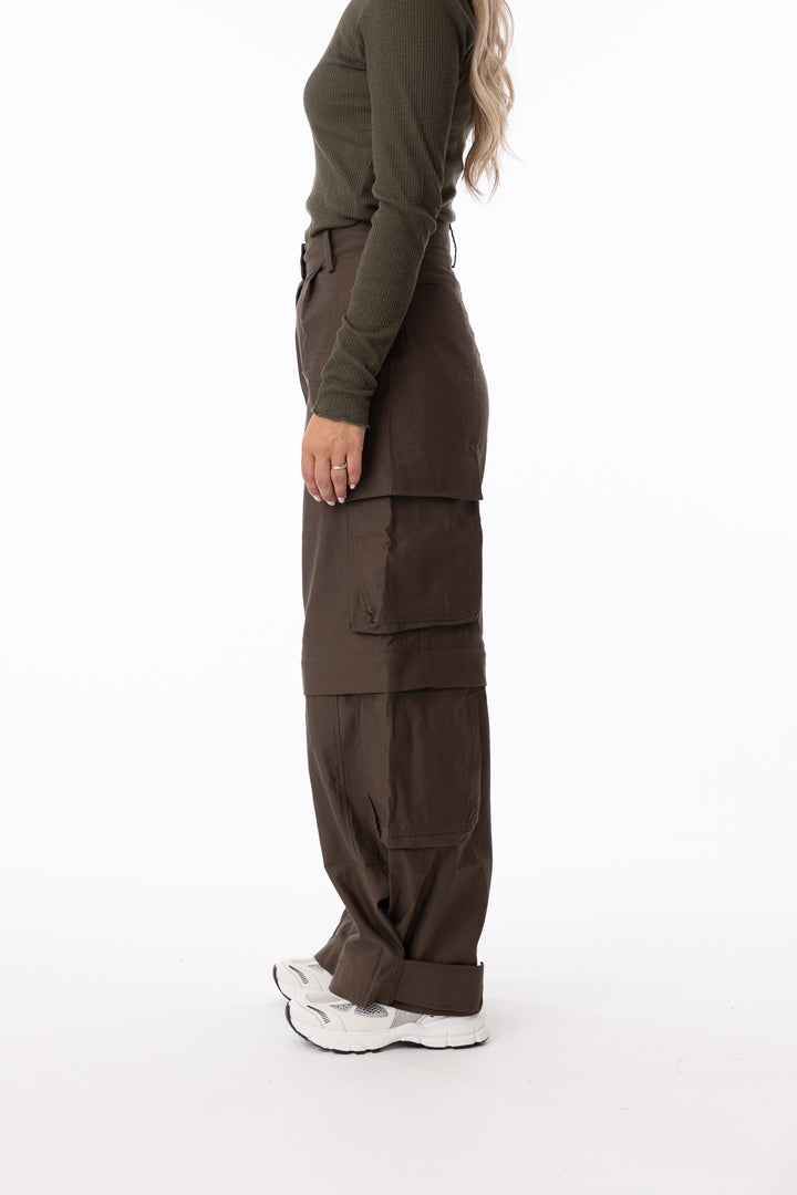 Ebba Cargo Trousers- Olive Green-Holzweiler-Bogartstore