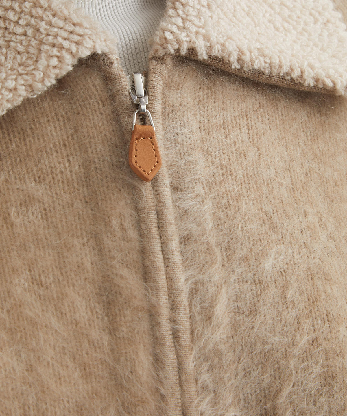 Grizzly Frankie Jacket Camel - Guest in Residence