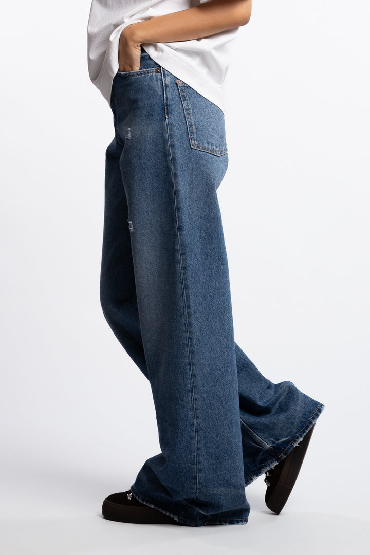 2022  Relaxed fit Vintage blue