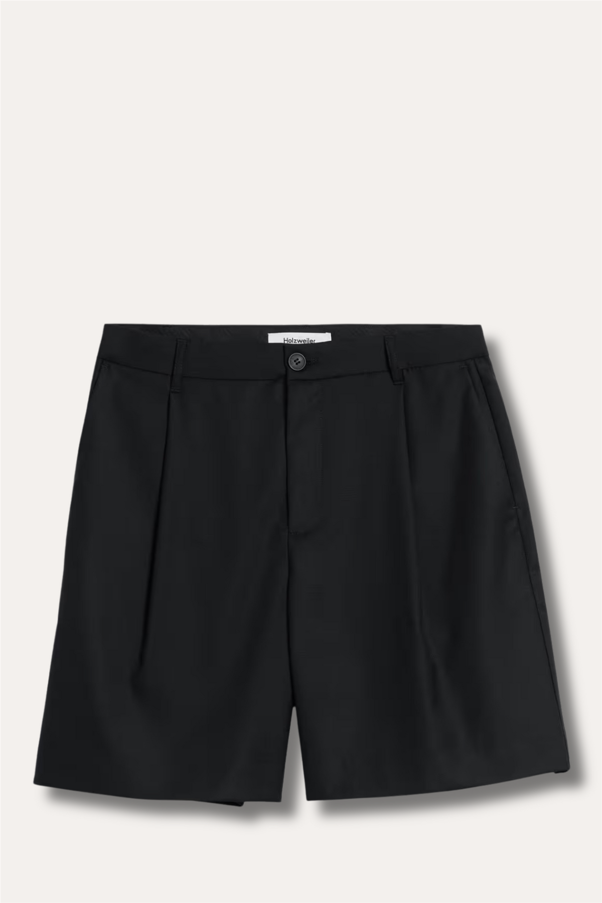Wool Pleat Shorts Black