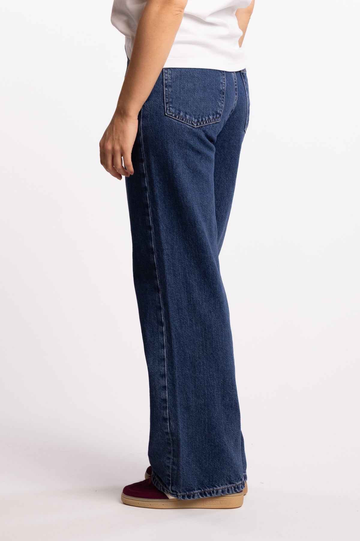 W Wide Jeans - Mid Blue