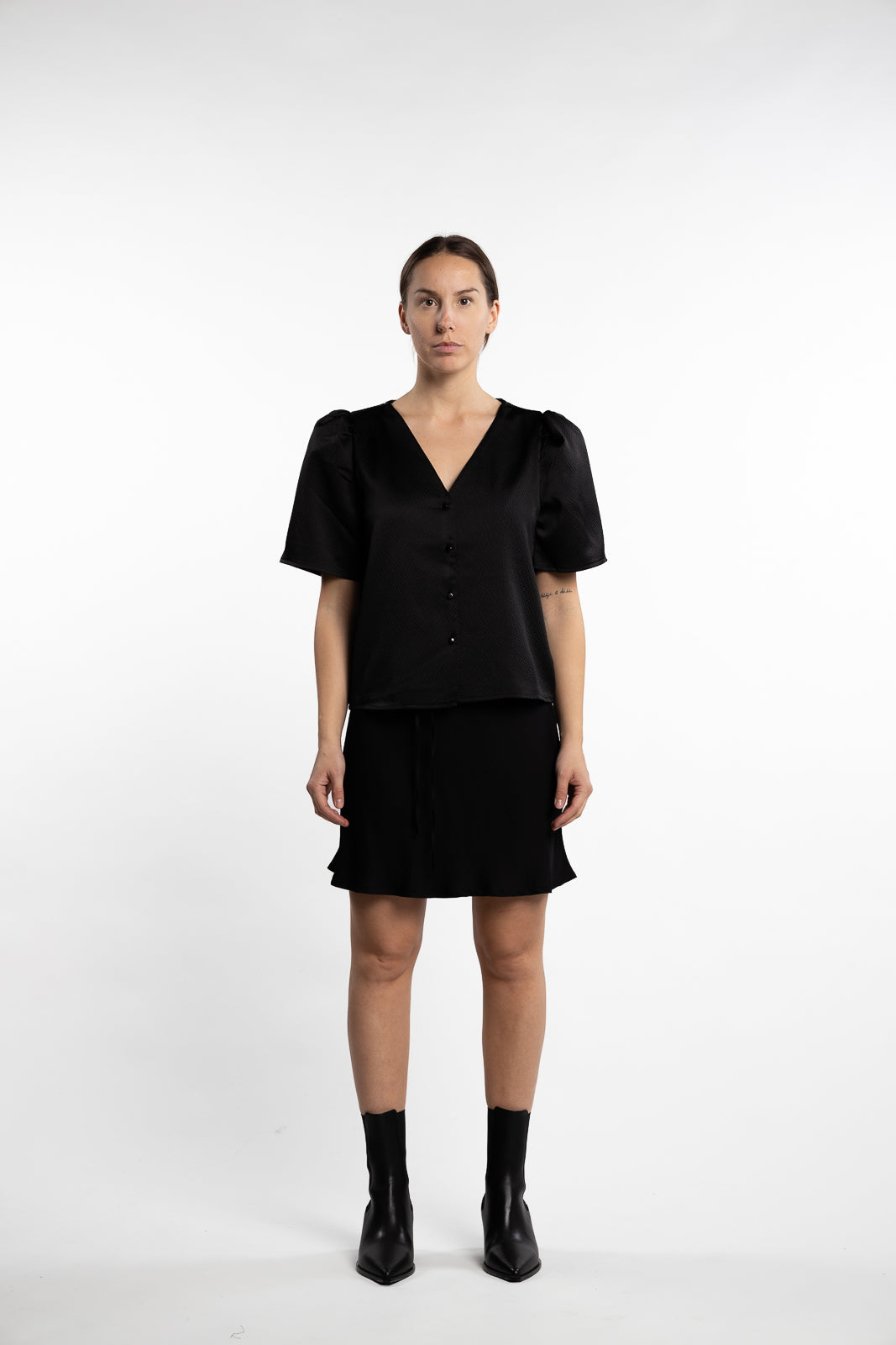 Vesta Blouse- Black