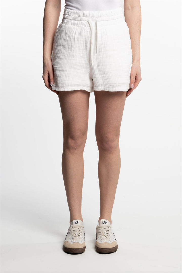 Brianne Crepe Shorts- WhiteBrianne Crepe Shorts- White