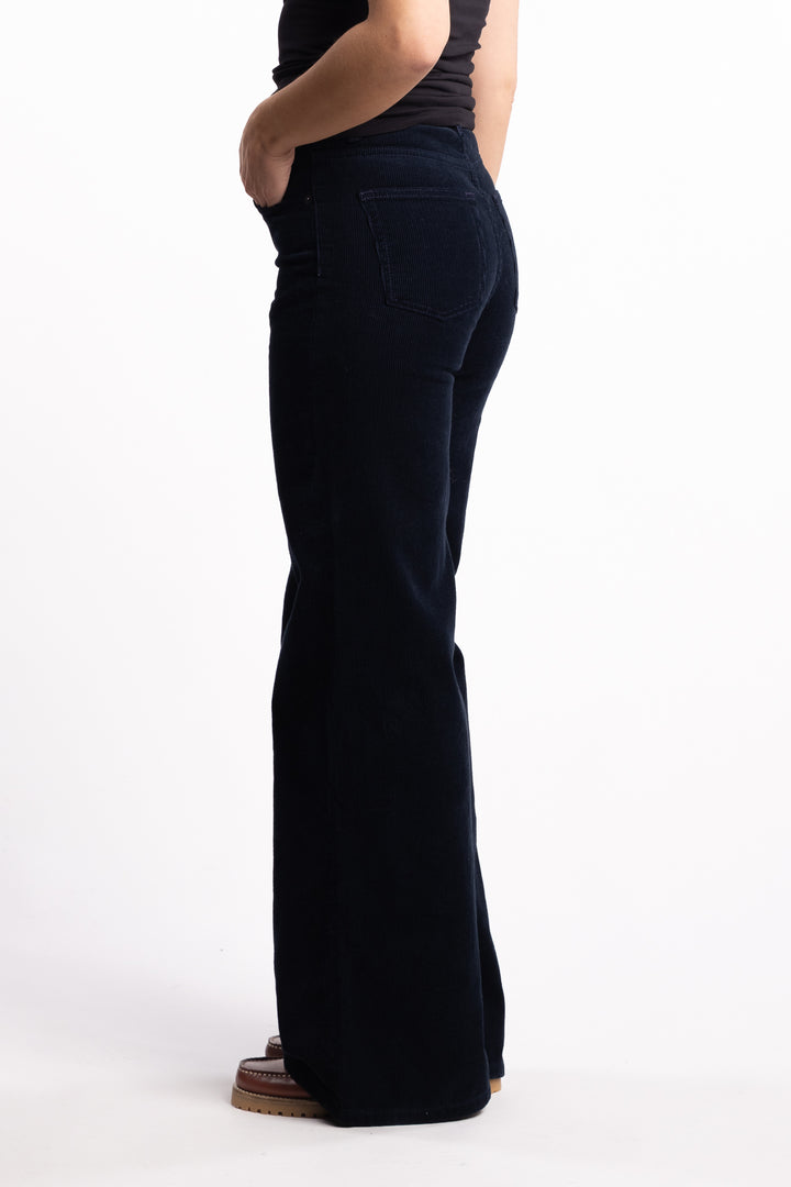 Taylor- black