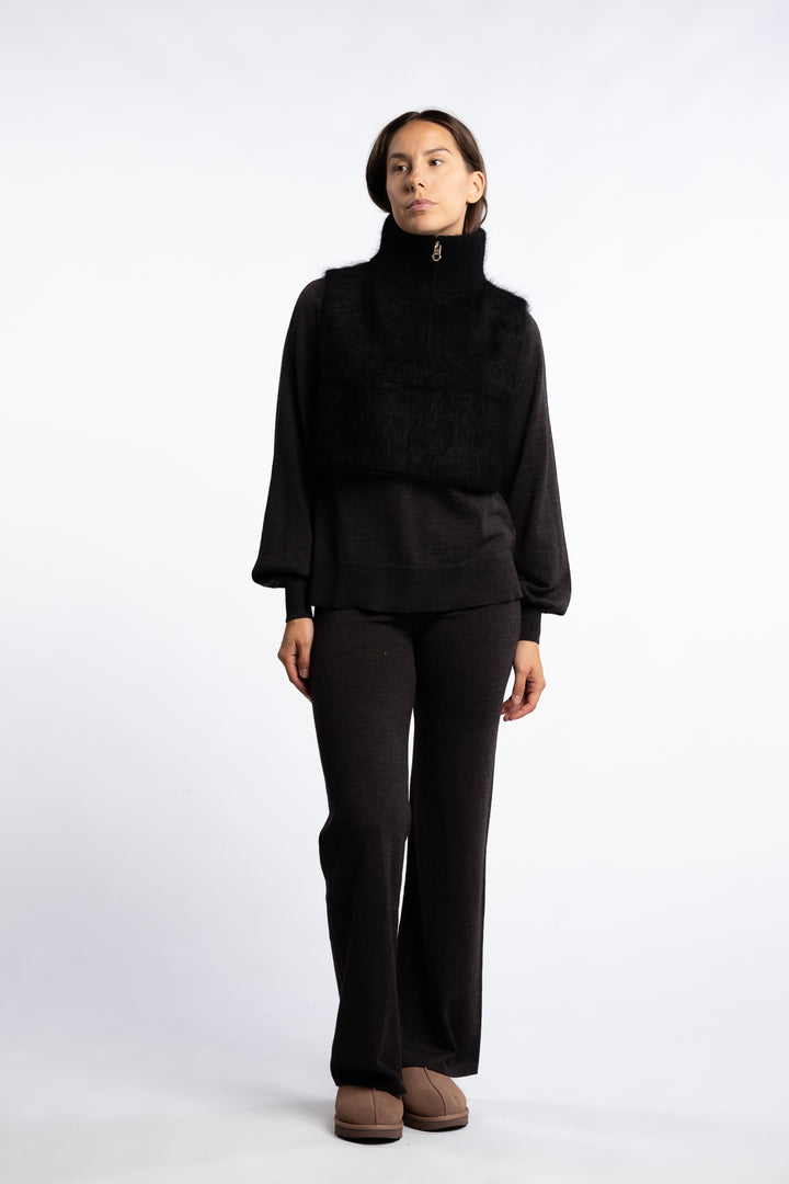Belinda Chunky High Neck- Black