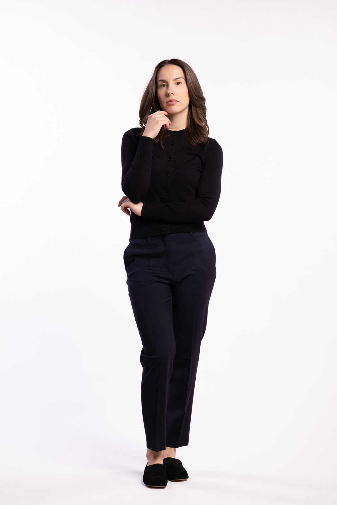 Merino R-Neck Sweater- Black