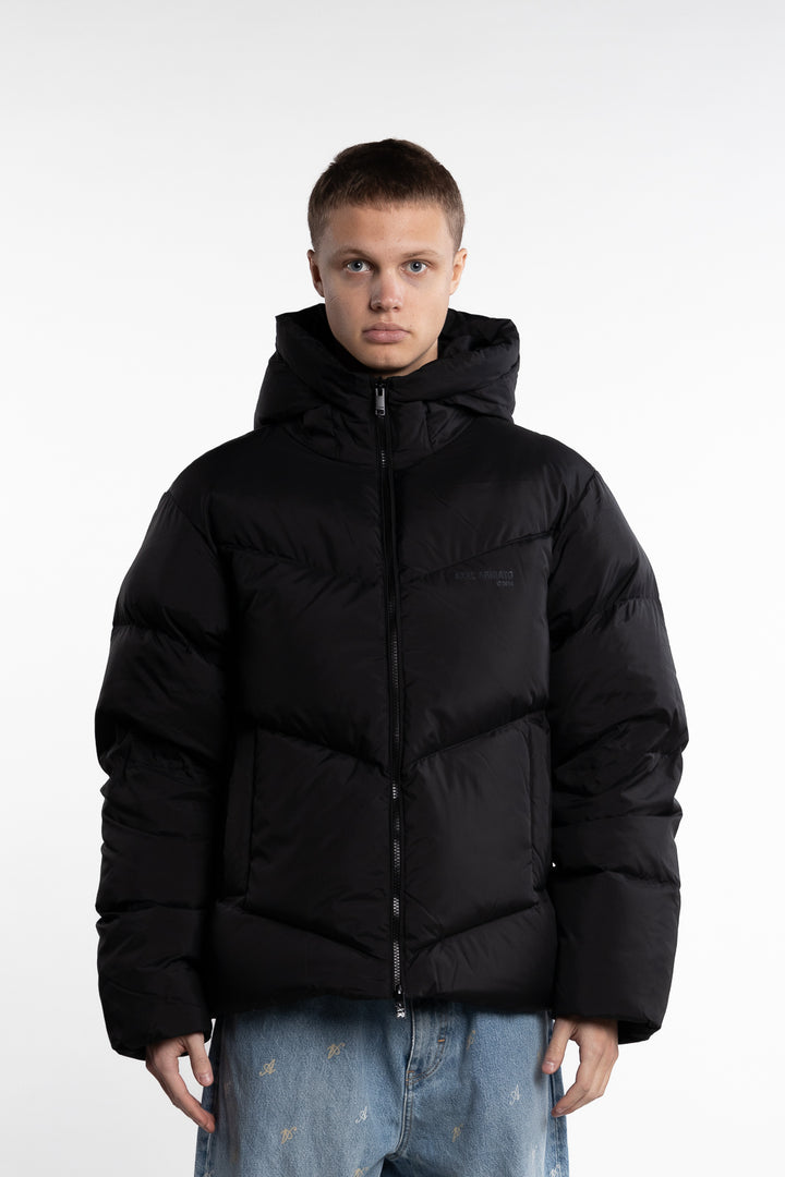 Peak Quilted Puffer Jacket Black