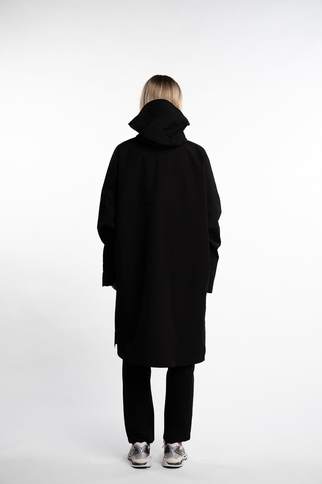 Aalesund Poncho - Black