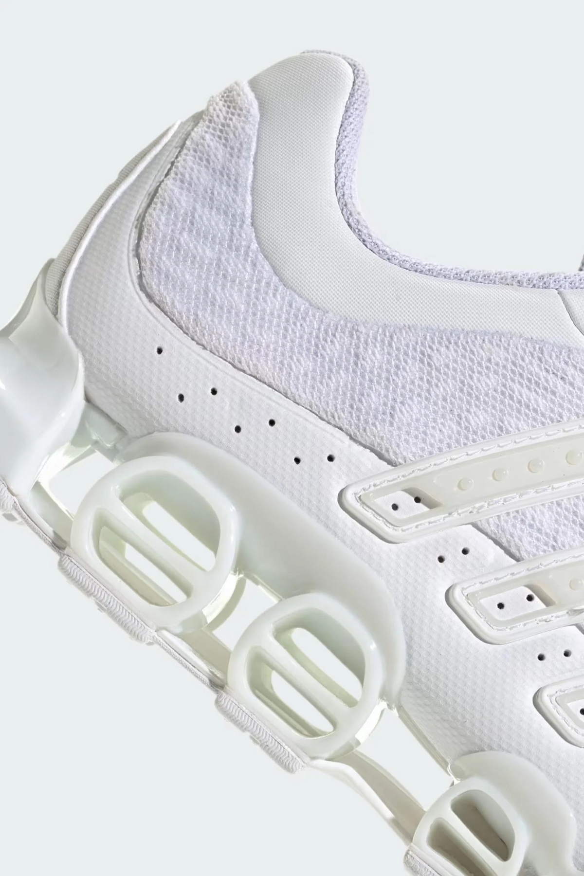 Women's Megaride- Ftwwht/Ftwwht/Greone JH5523