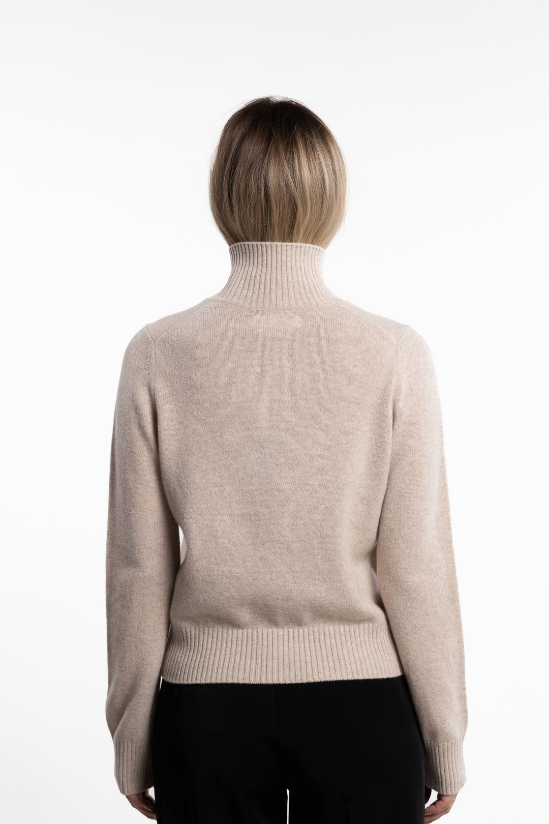 Saelif Turtleneck 15010- String