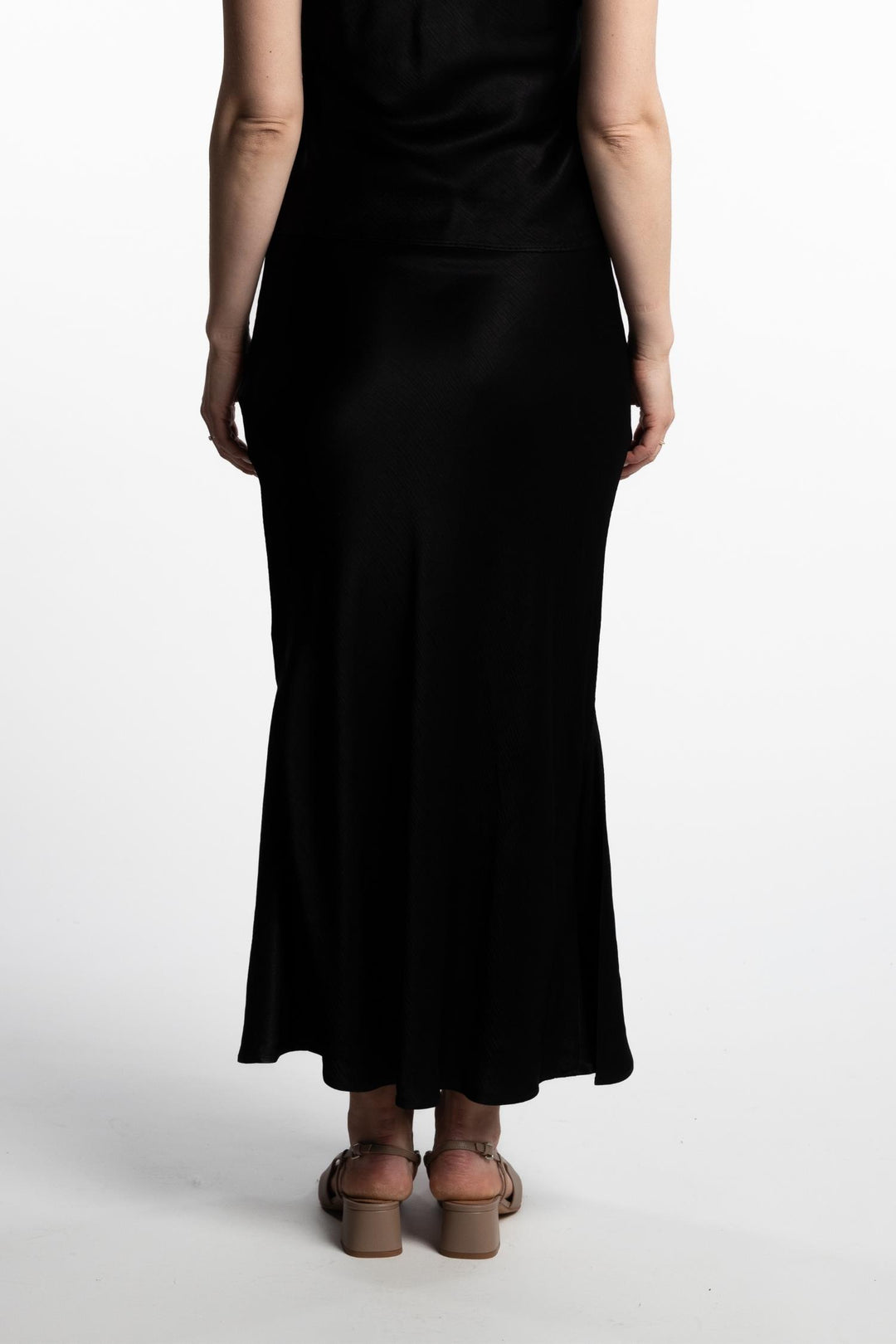Hyro Skirt- Black