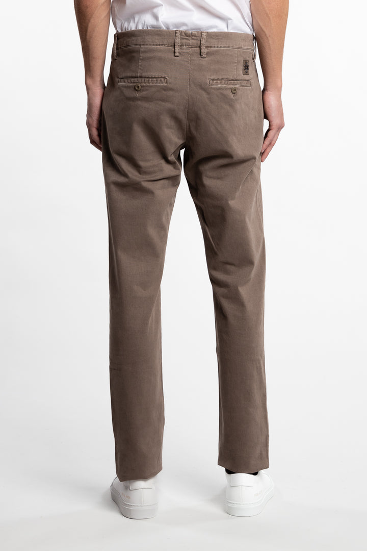 Bobby Cotton Chino Dark Beige