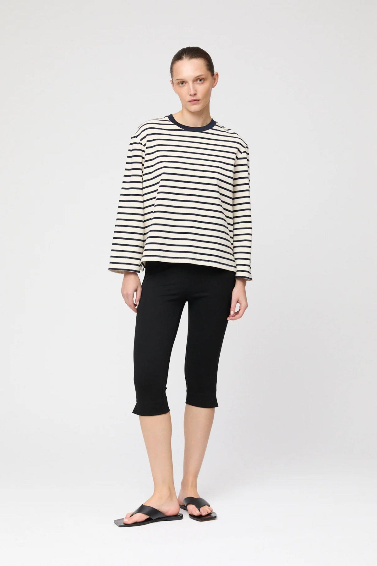 Stretch Capri Pants- Jet Black