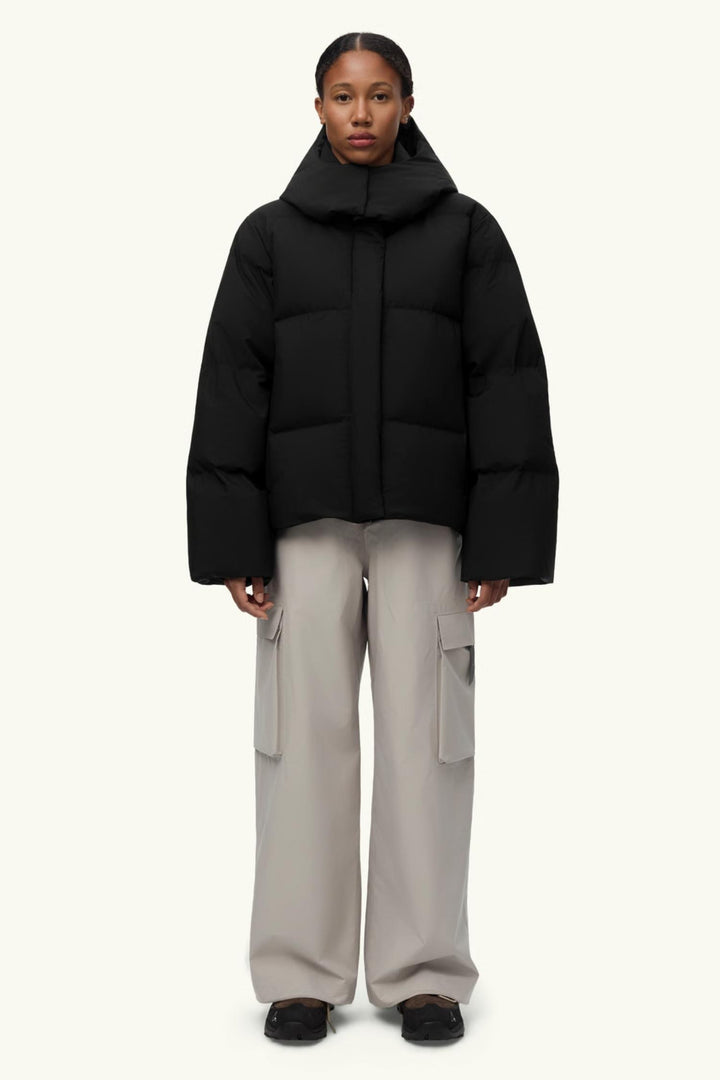 Selje Down Jacket- Black