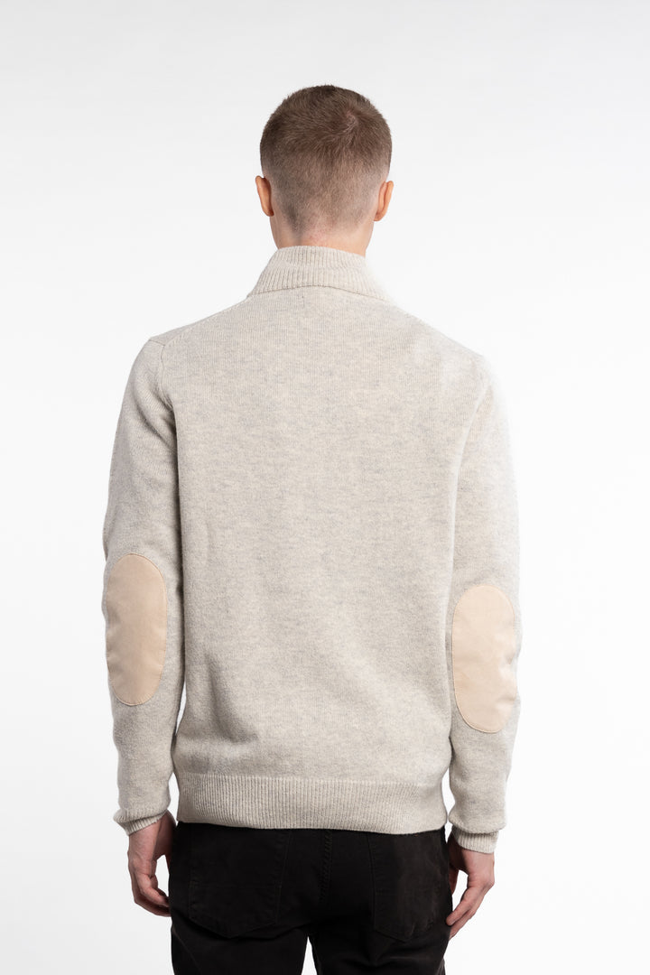 Essential Patch Half Zip Hafwinch