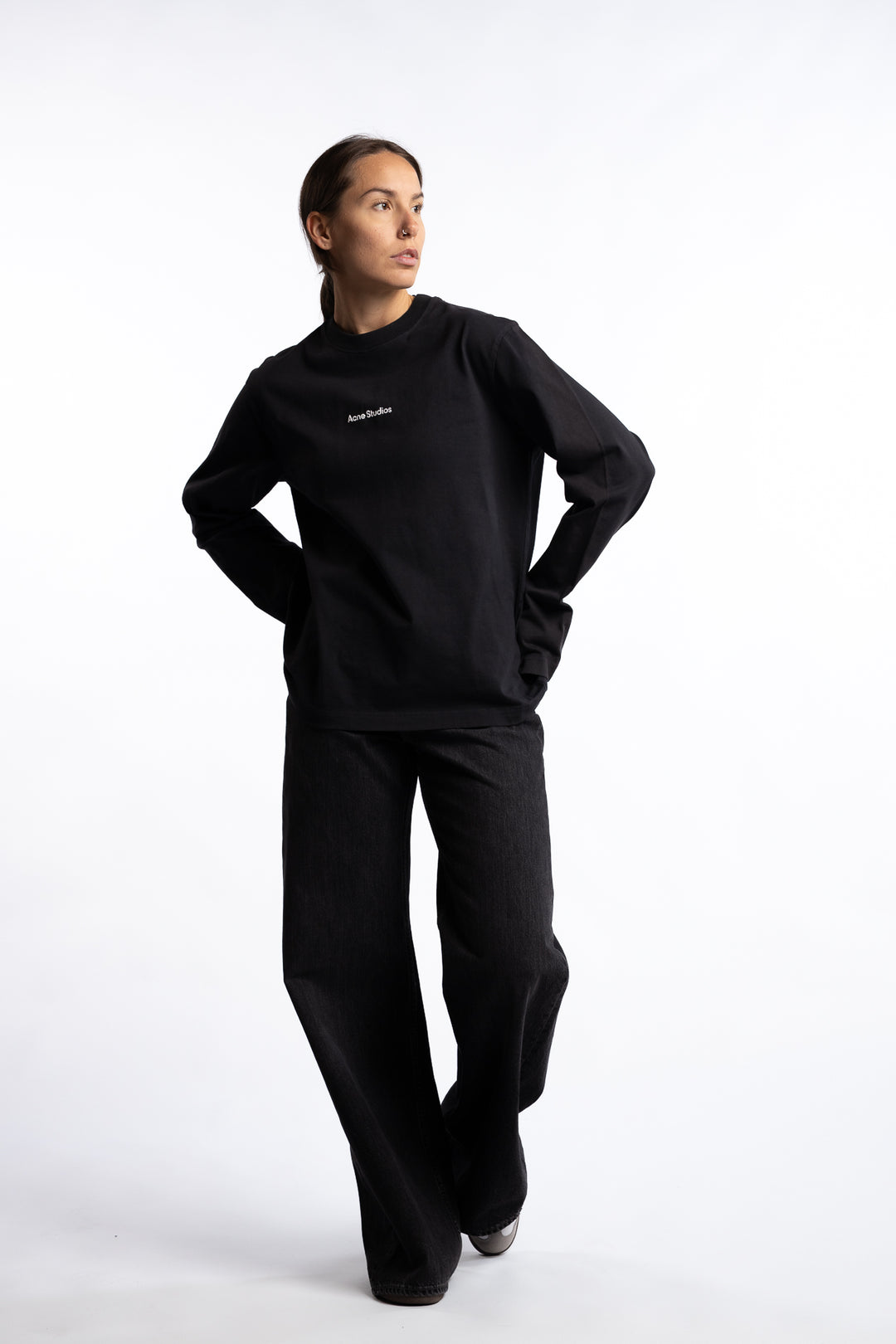 Logo Long Sleeve T-shirt- Black
