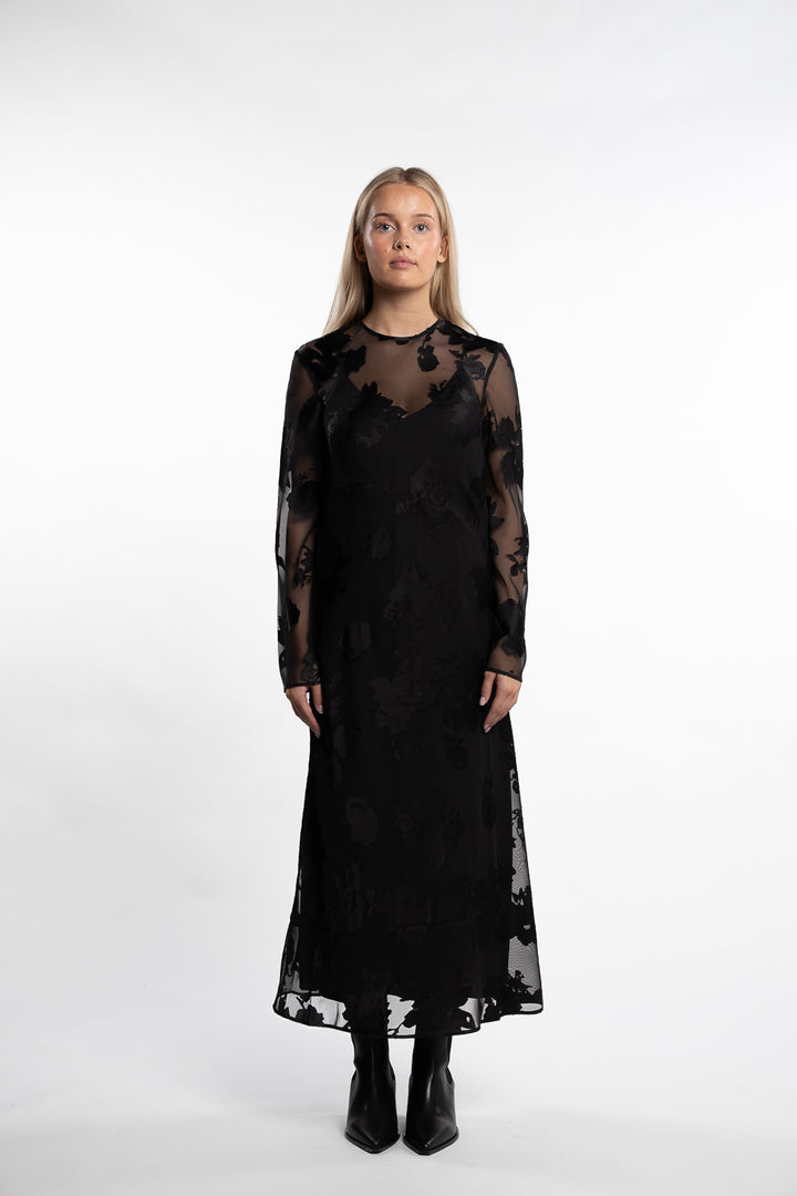 Samadeleine Dress 15311- Black Blooming Burnout