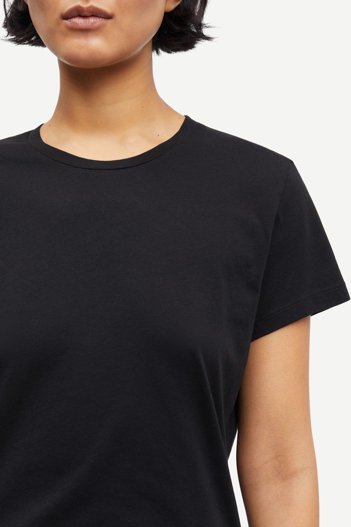 Solly Tee Black