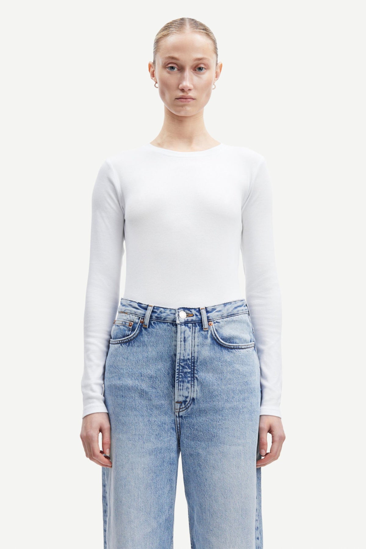 Alexa LS 7542- White