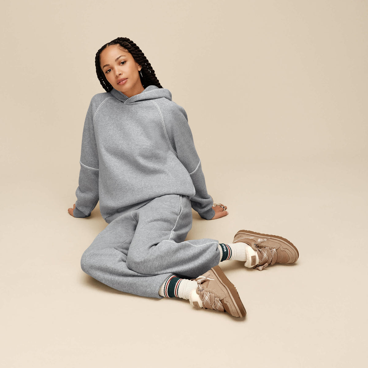 UGG W Lowmel Sand modell