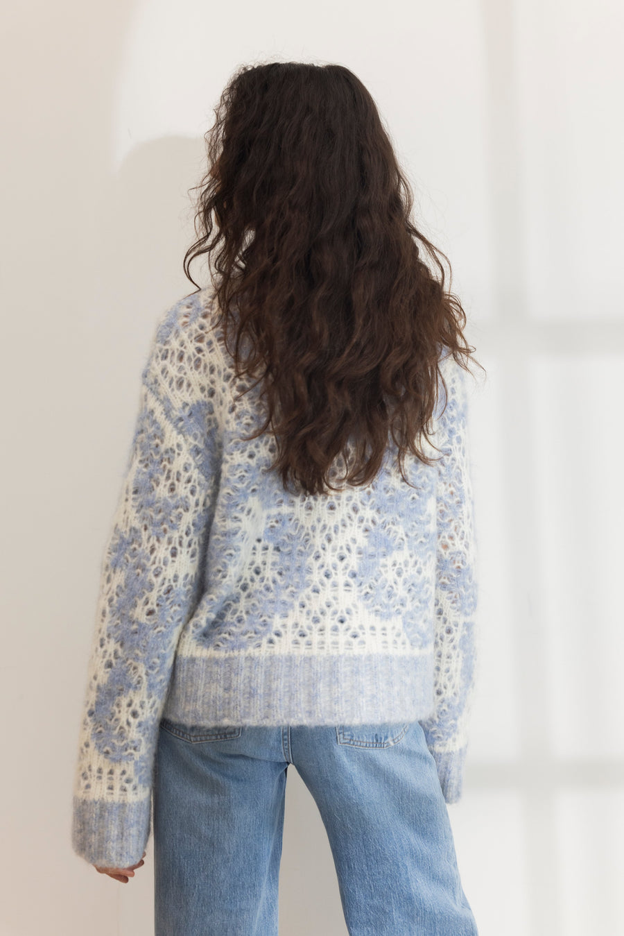 Briana Zip Knit - Light Blue modell