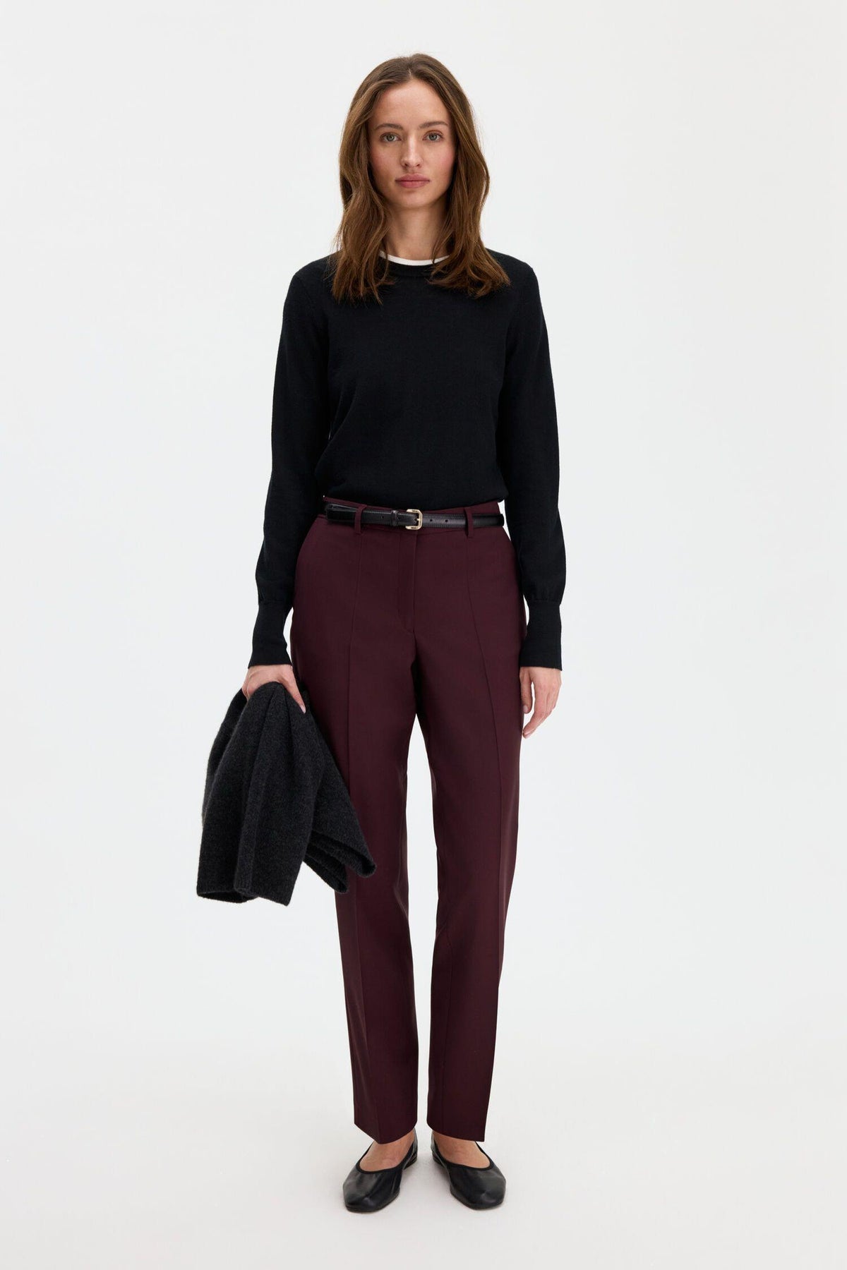 Merino R-Neck Sweater- Black