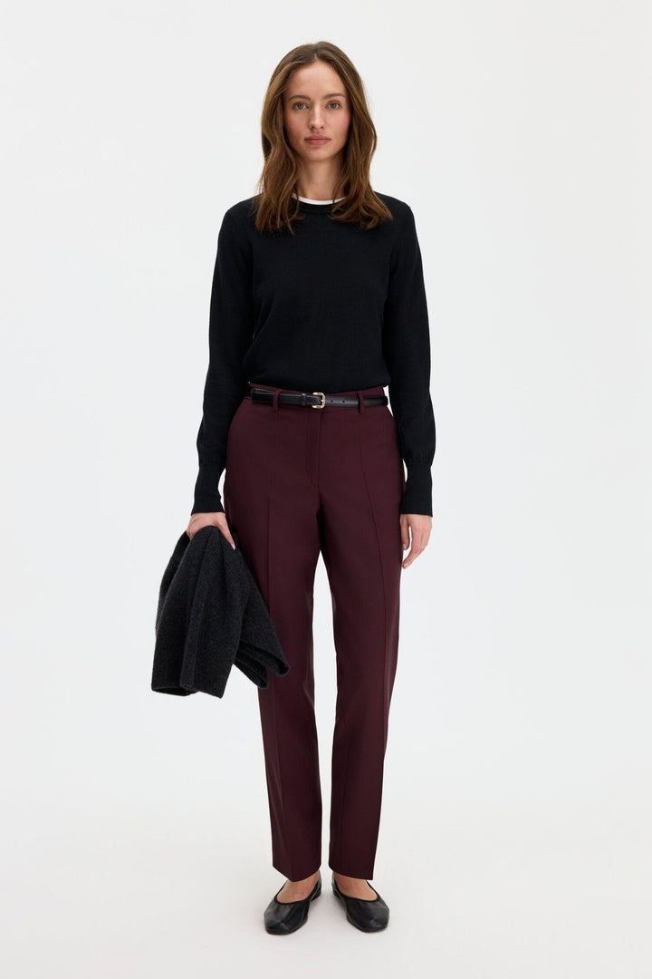 Merino R-Neck Sweater- Black