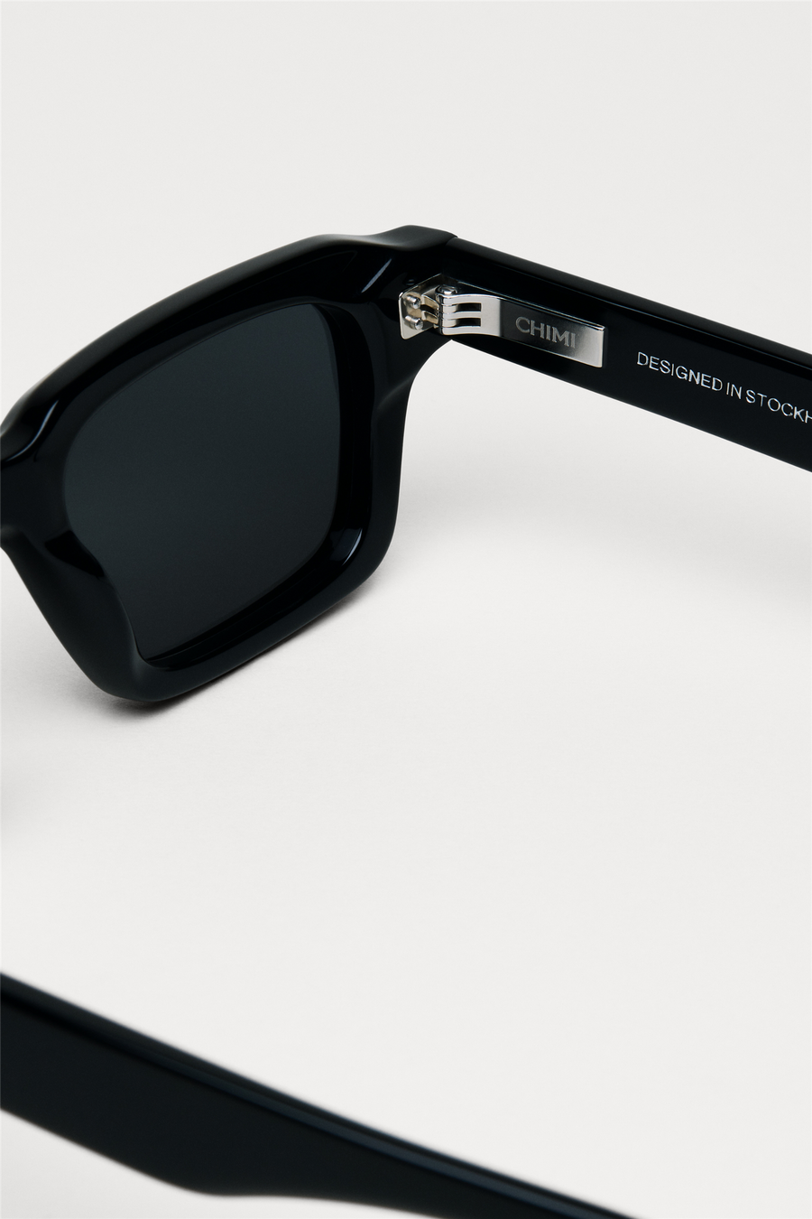 03 Black