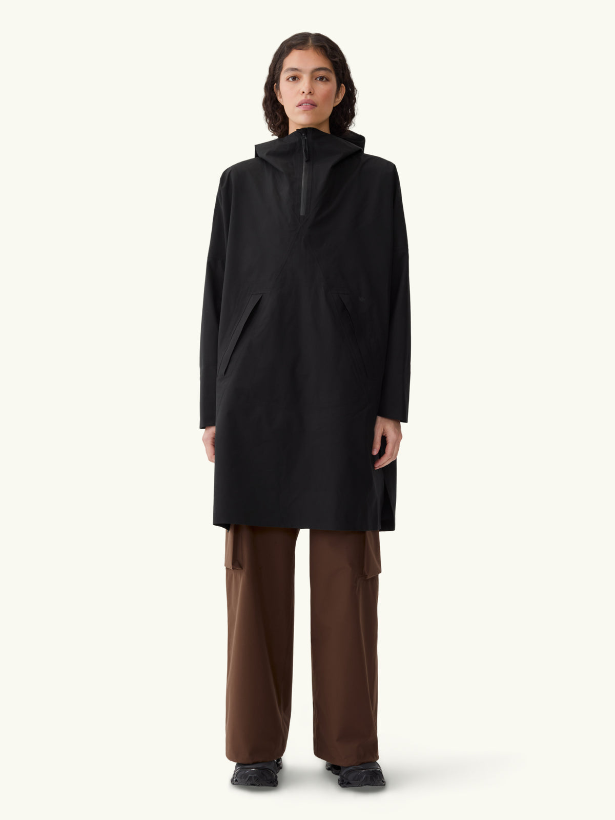 Aalesund Poncho Black