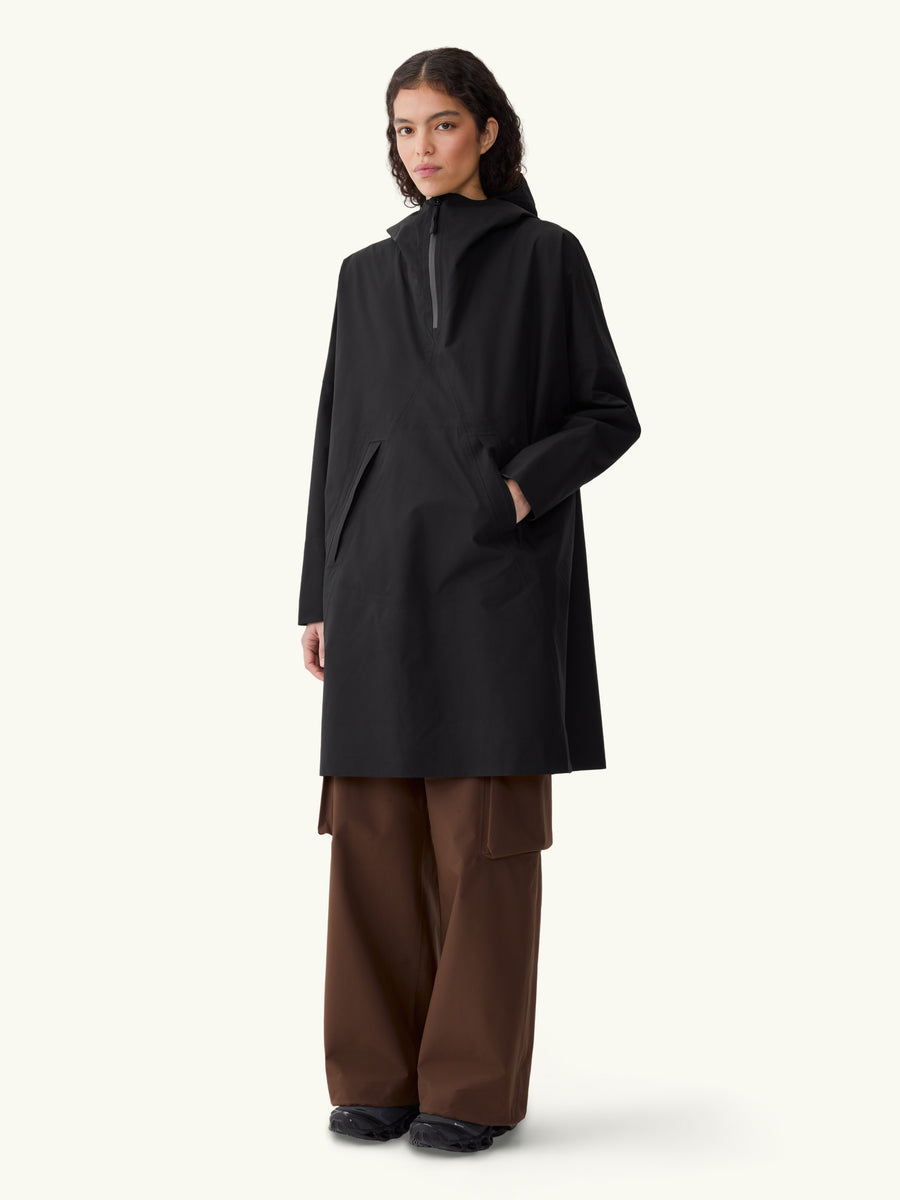 Aalesund Poncho Black