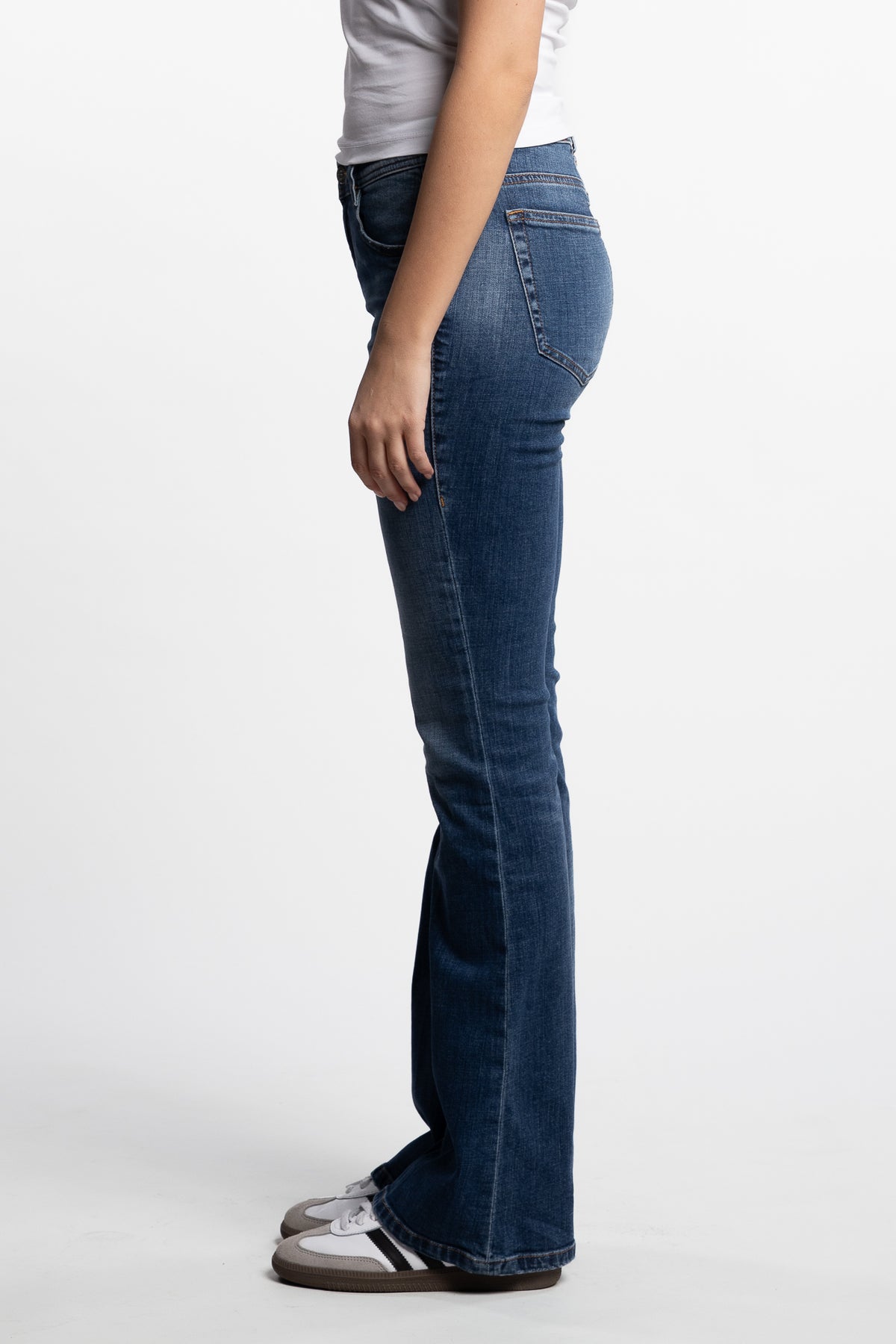 Bootcut Jeans 1969 D-Ebbey 09J33- Medium Blue