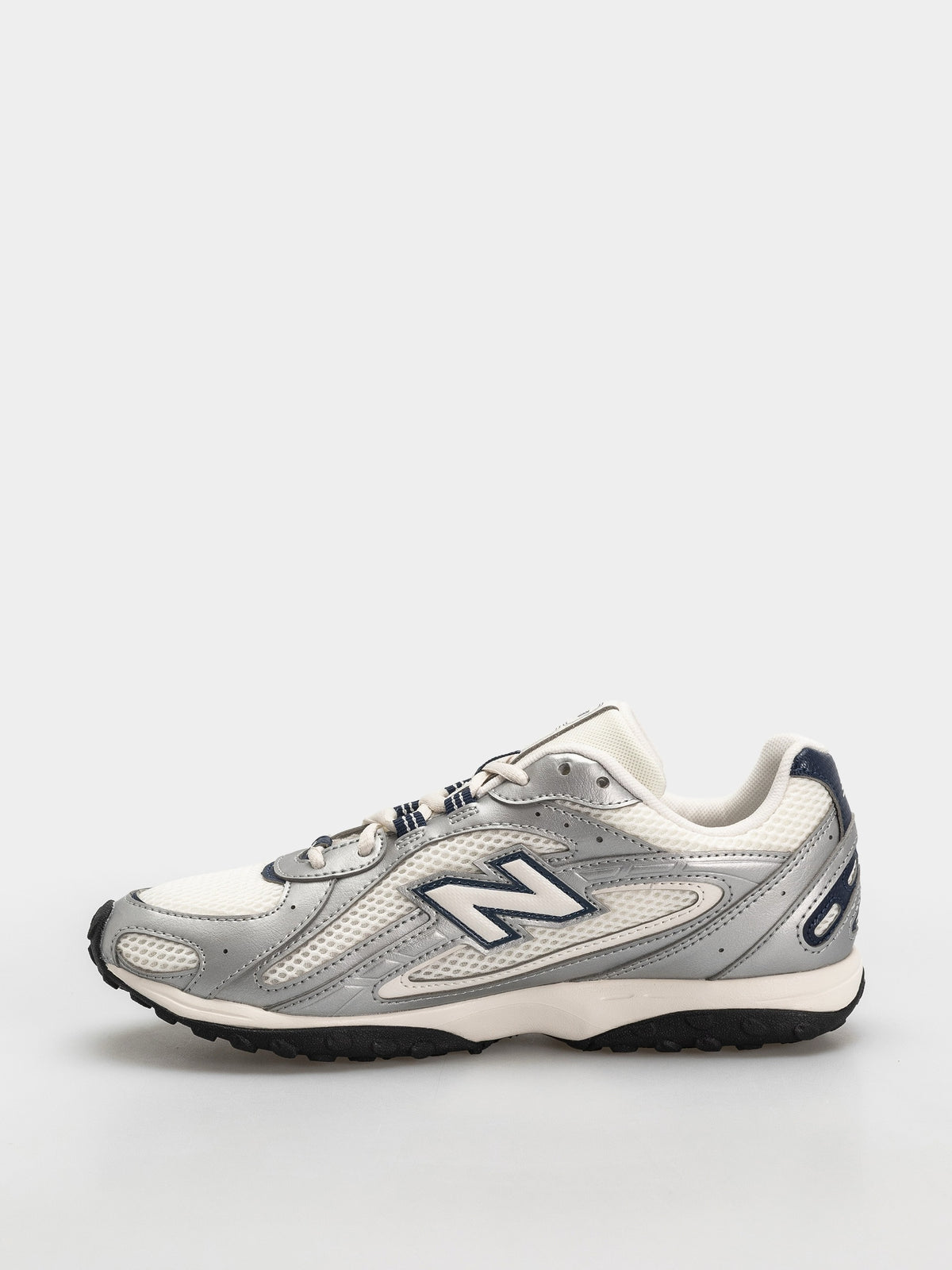 204L- Sea Salt/ Silver Metallic/ NB Navy