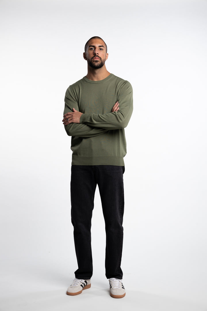 Keane Light Merino Crew Neck Olivine