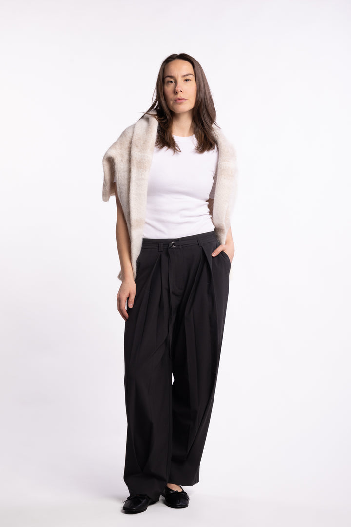 LanaFV - 285 Black Regular