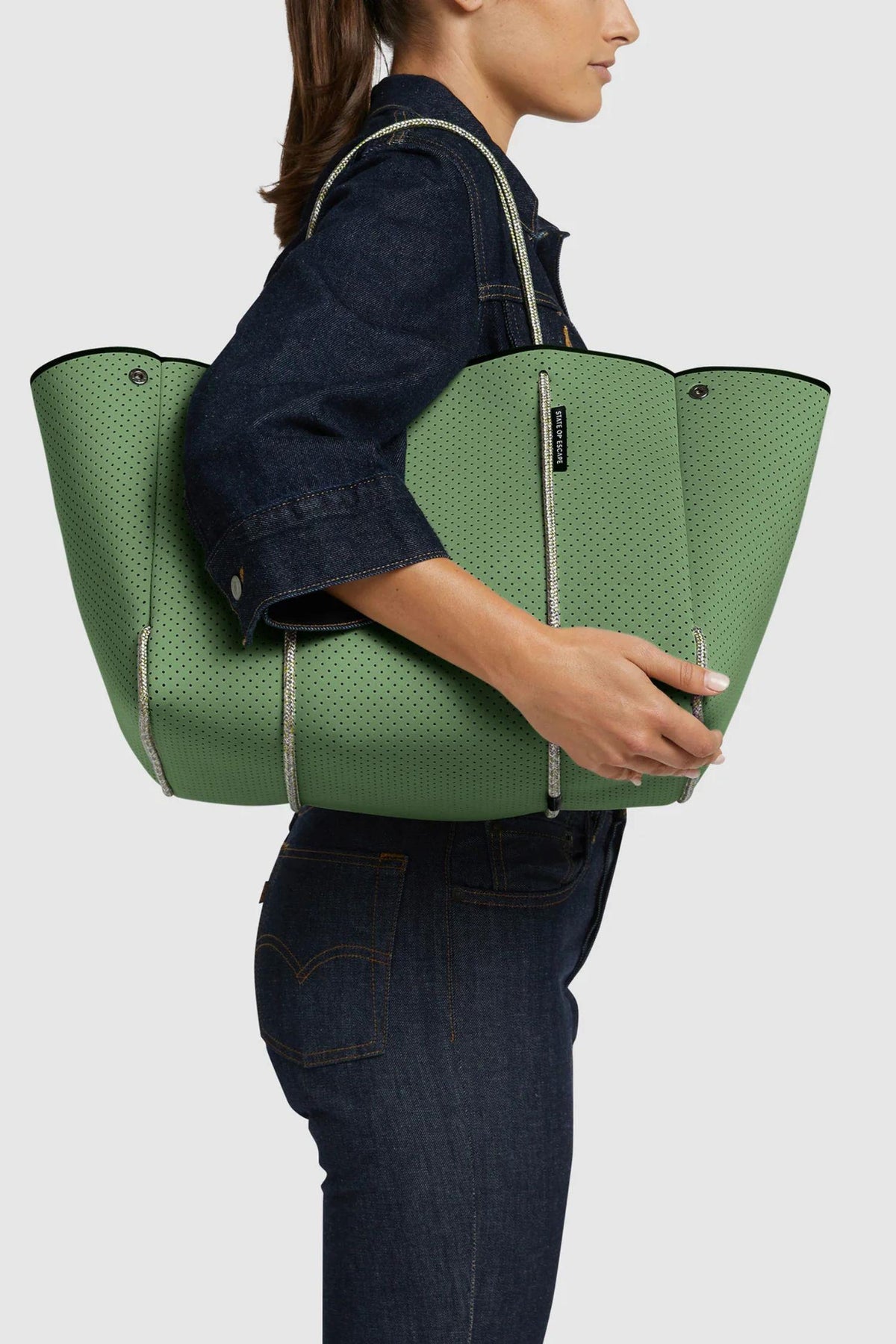 Escape Tote- Ecalyptus/ Sea