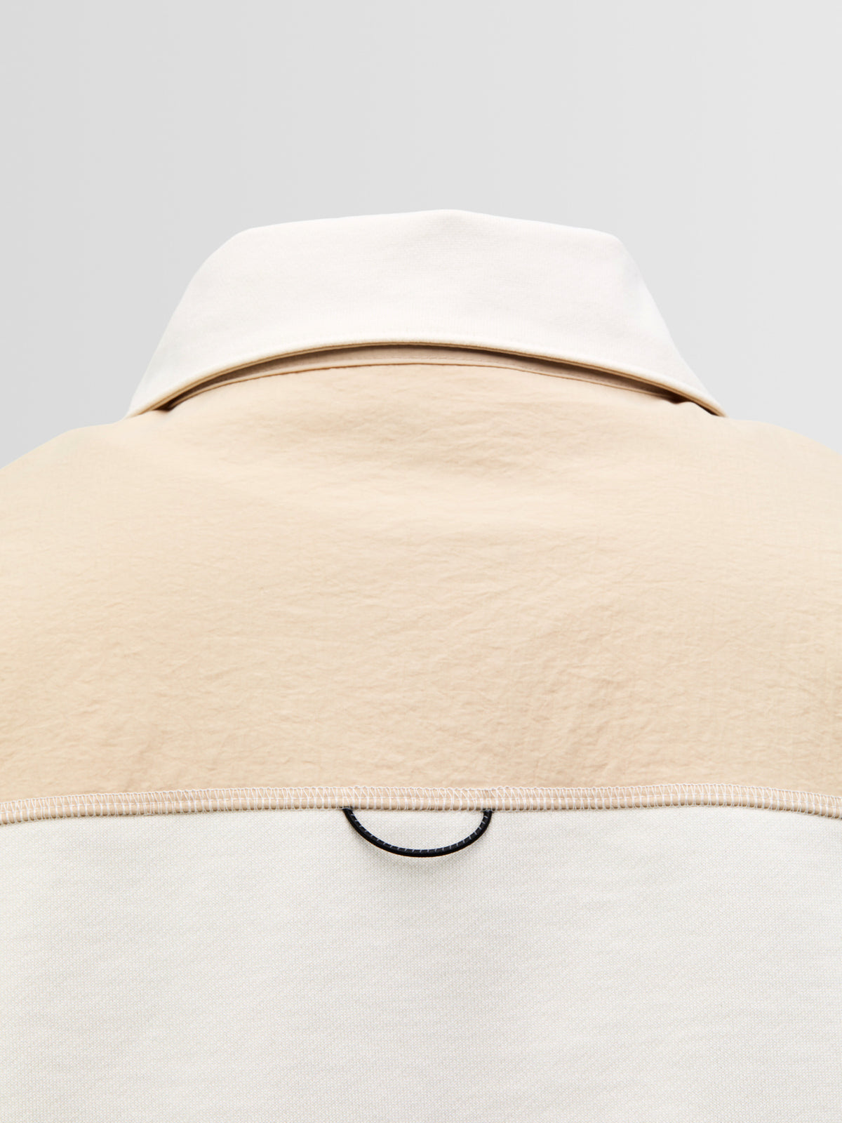Cesar Equipment Cleggan Half Button Sweat Off White - detalj krage
