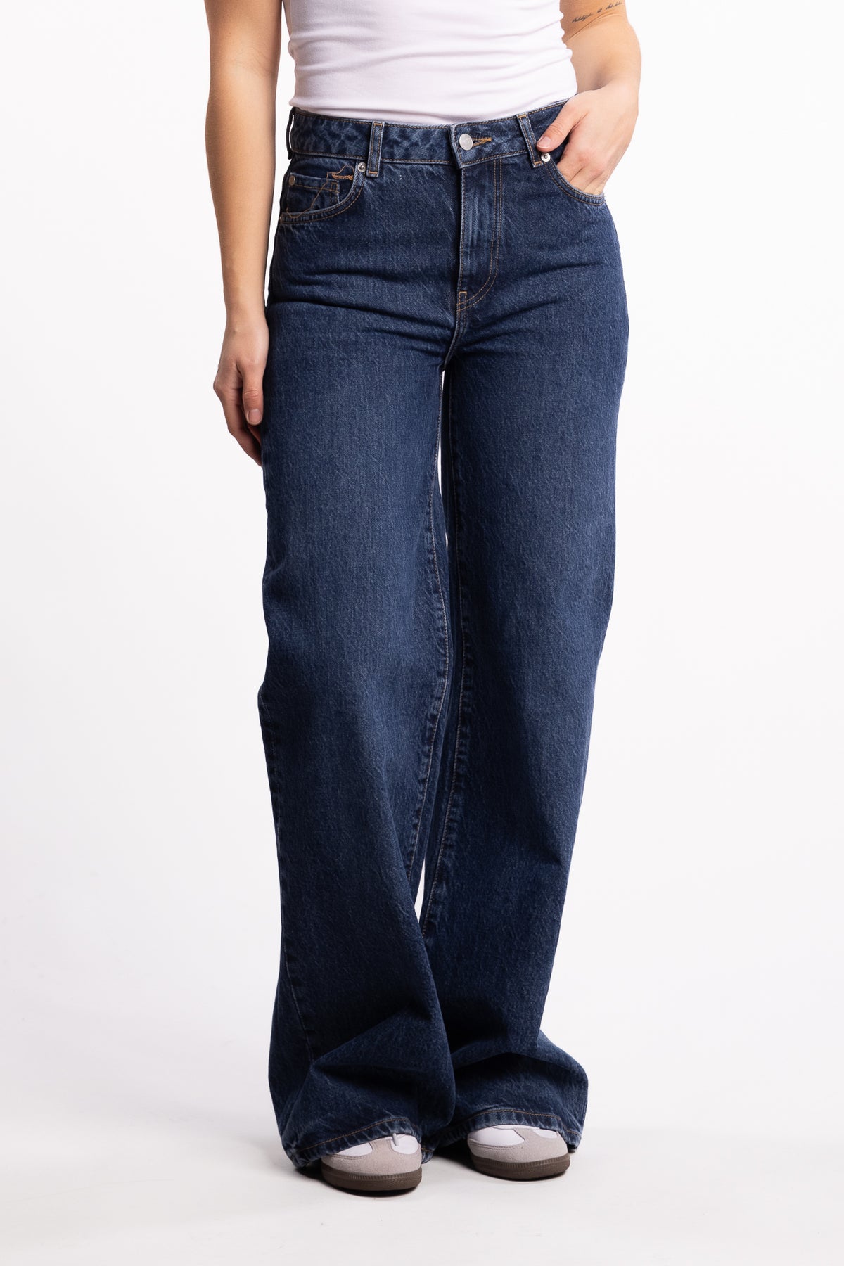 Taylor - Washed Dark Blue