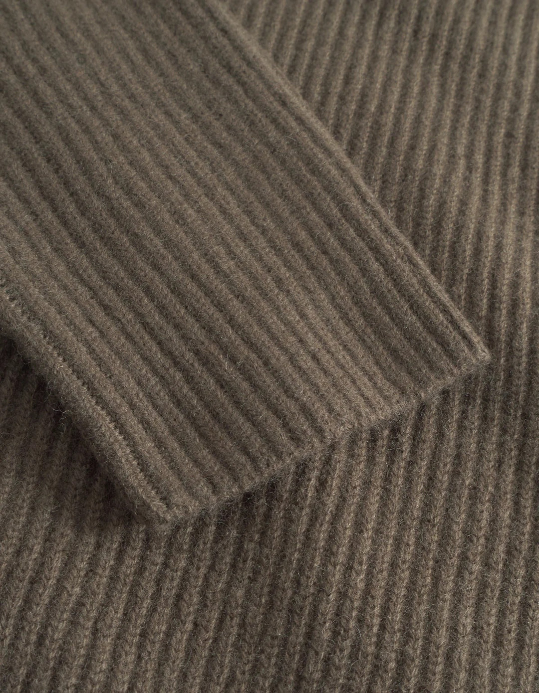 Eddie Wool Rib Rollneck Knit Teak Brown